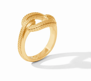 Cheval Ring