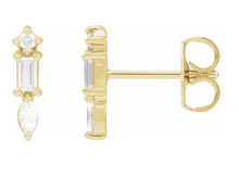 Load image into Gallery viewer, 1/6 CTW Natural Diamond Bar Earring
