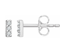 Load image into Gallery viewer, Natural Diamond Bar Earring