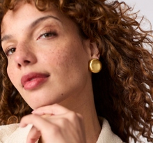 Load image into Gallery viewer, Solara Statement Stud