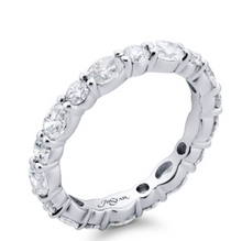 Load image into Gallery viewer, Alternating Oval and Round Diamond Eternity Band